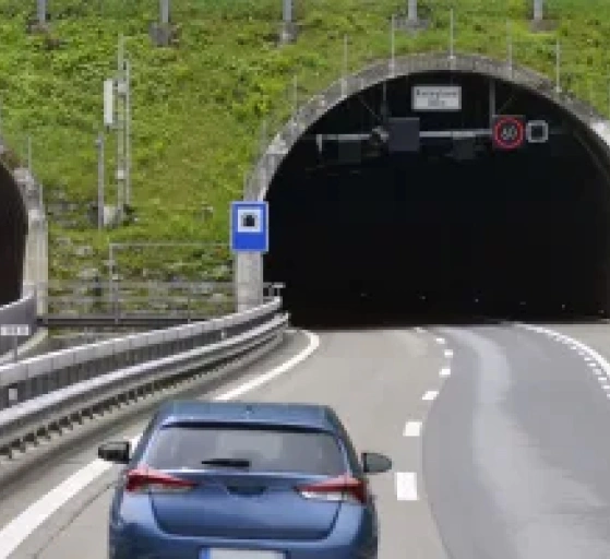 Wir können an dieser Stelle unmöglich im Detail auf jeden der Tunnel in der Schweiz eingehen. Dafür sind es einfach zu viele.